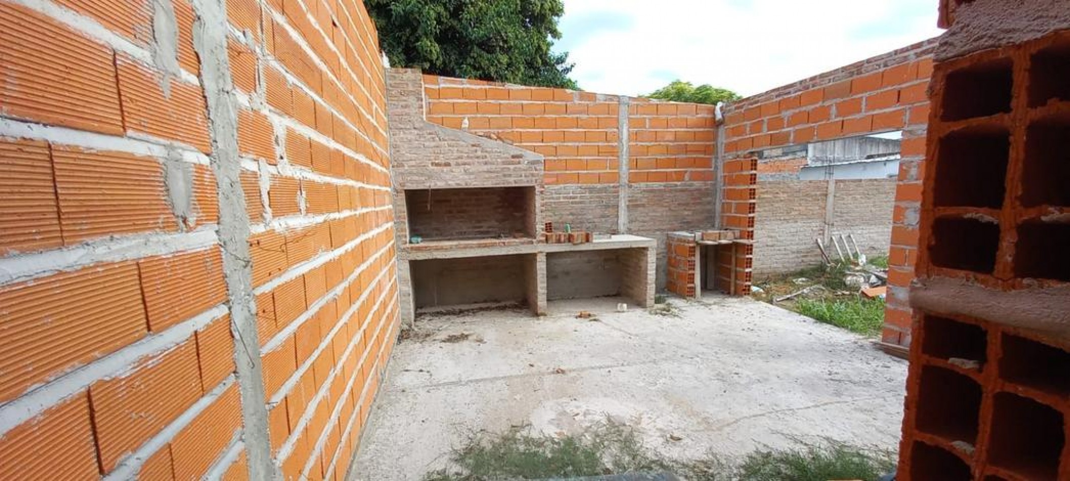 EN VENTA- LOTE + CONSTRUCCION A TERMINAR EN SAN BENITO