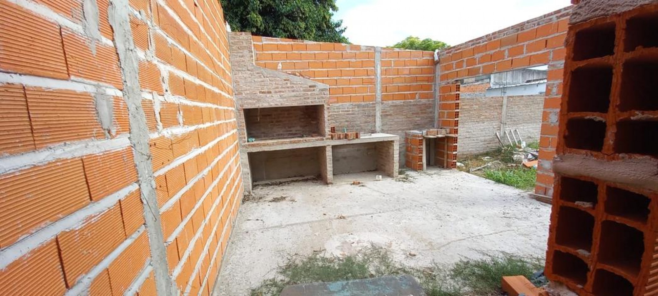 EN VENTA- LOTE + CONSTRUCCION A TERMINAR EN SAN BENITO