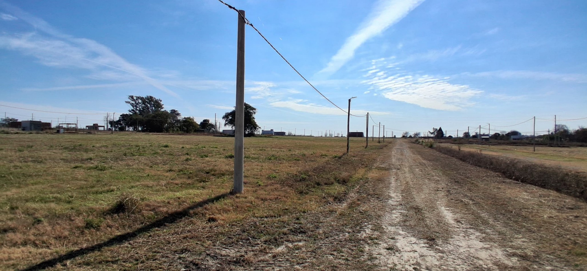 EN VENTA- 2 LOTES EN INGRESO A LOTEO LOMA HERMOSA