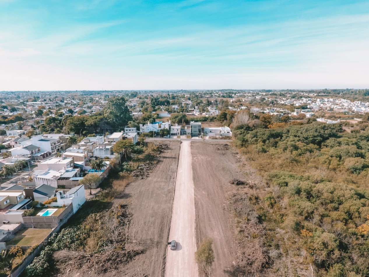 EN VENTA- HERMOSO TERRENO EN BARRIO PARACAO A METROS DE LEBENSOHN Y BAEZ