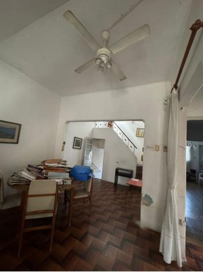 EN VENTA-  CASA DE 2 HABITACIONES ZONA PARQUE BERDUC