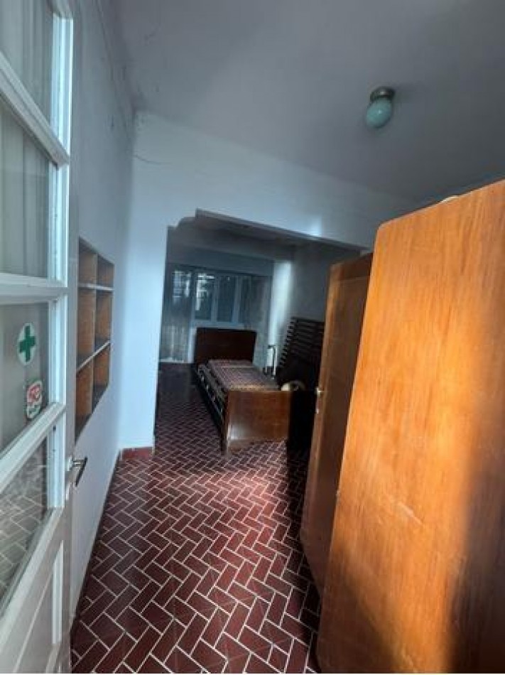 EN VENTA-  CASA DE 2 HABITACIONES ZONA PARQUE BERDUC
