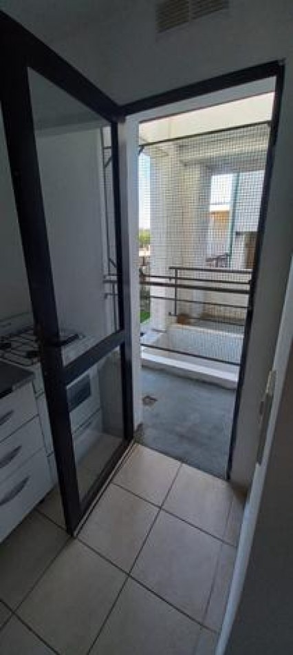 EN ALQUILER - DEPARTAMENTO EN ORO VERDE