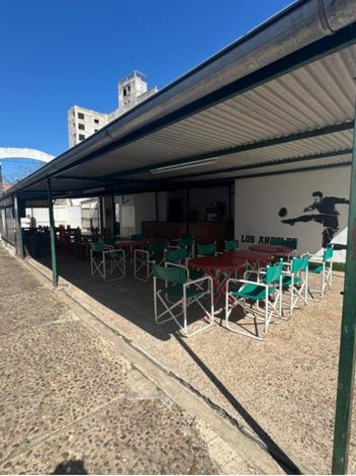 EN VENTA - COMPLEJO DEPORTIVO ZONA CENTRO DE PARANA