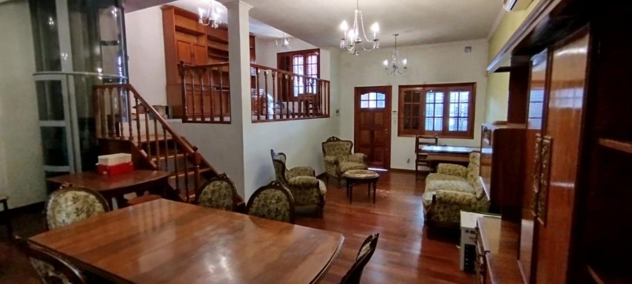 EN VENTA- CASA APTA CREDITO SOBRE CALLE URQUIZA