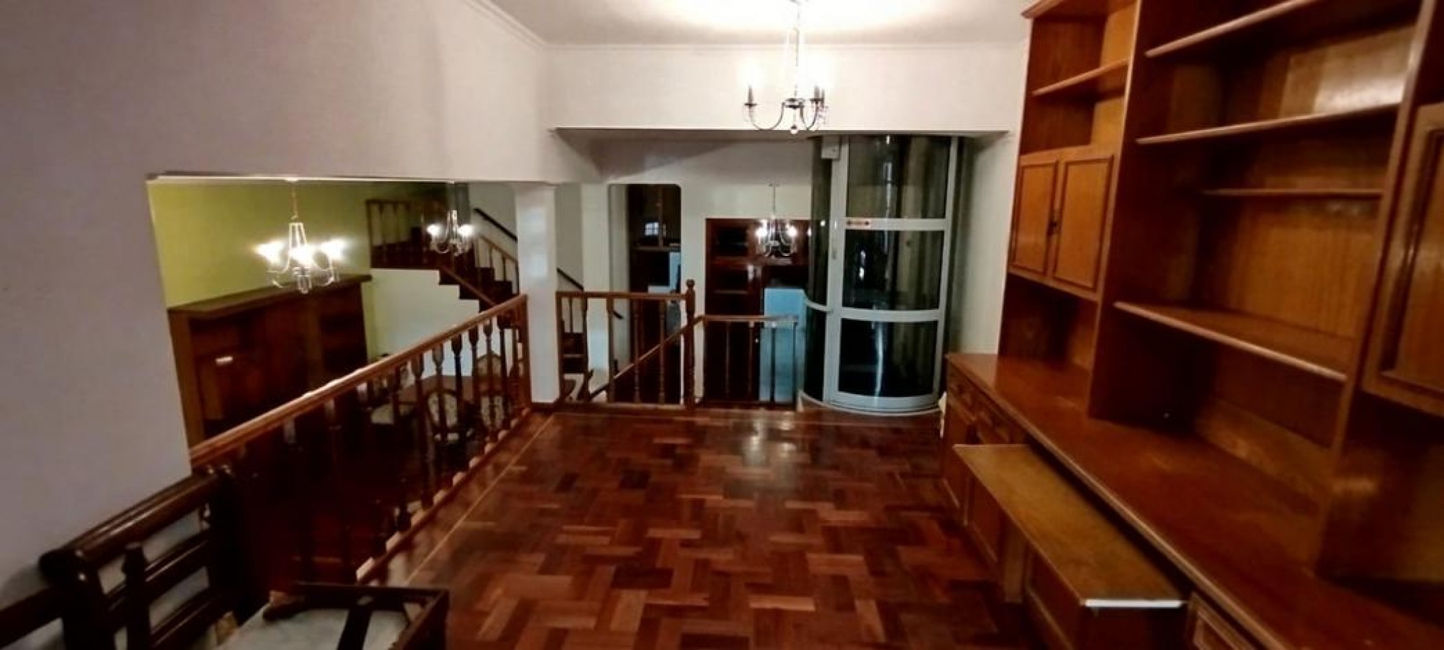 EN VENTA- CASA APTA CREDITO SOBRE CALLE URQUIZA