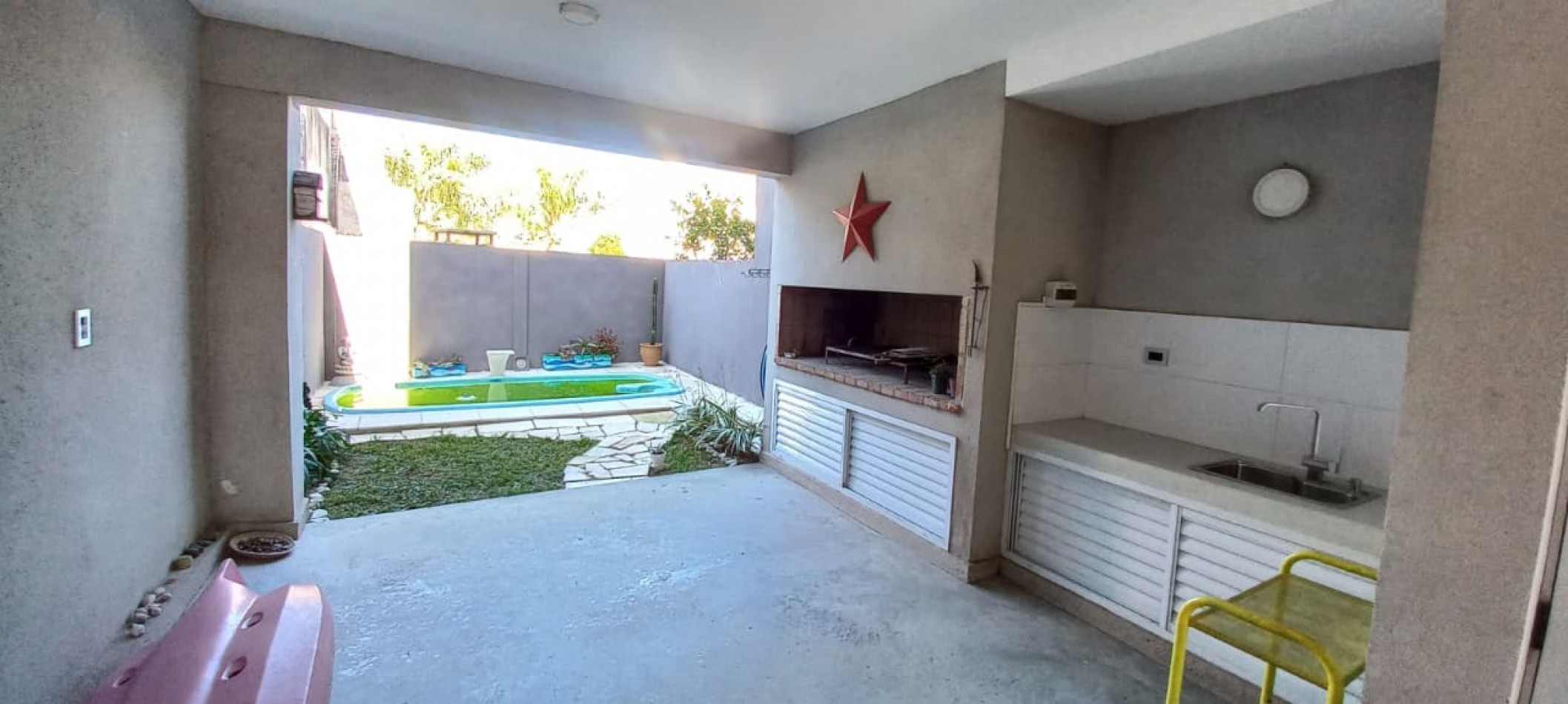 EN VENTA- TRIPLEX CON VISTA AL RIO
