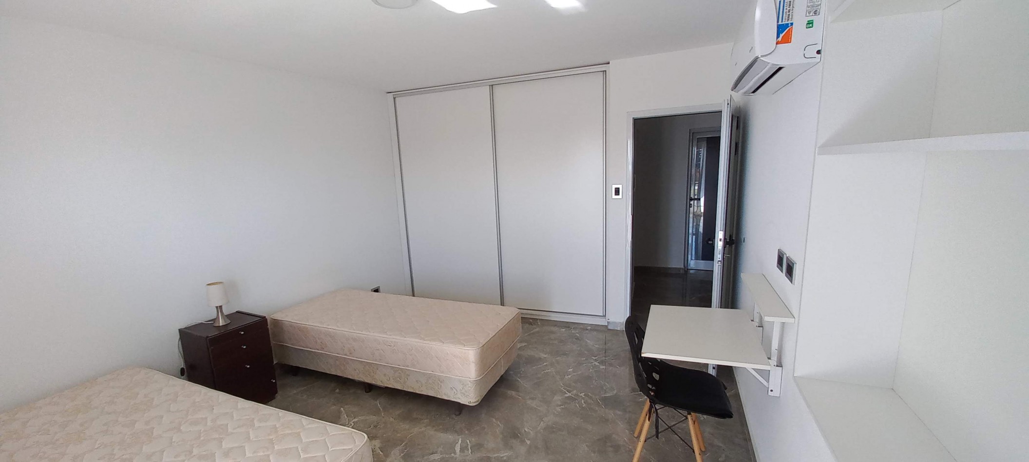 EN VENTA- TRIPLEX CON VISTA AL RIO