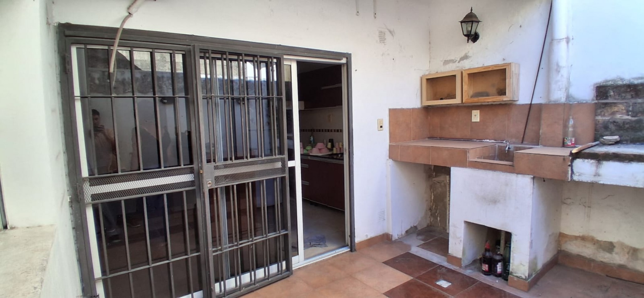 EN VENTA- CASA CENTRICA SOBRE CALLE CARBO